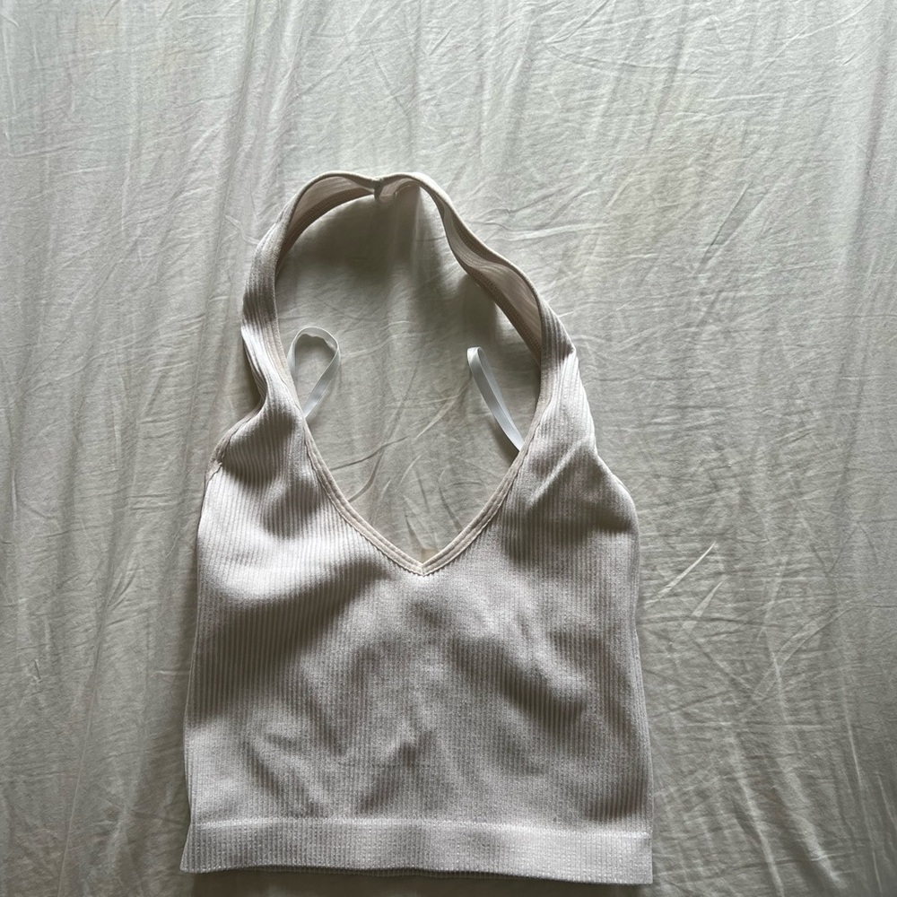 Aritizia Sunday Best SinchSeamless Ivory Ribbed halter Top